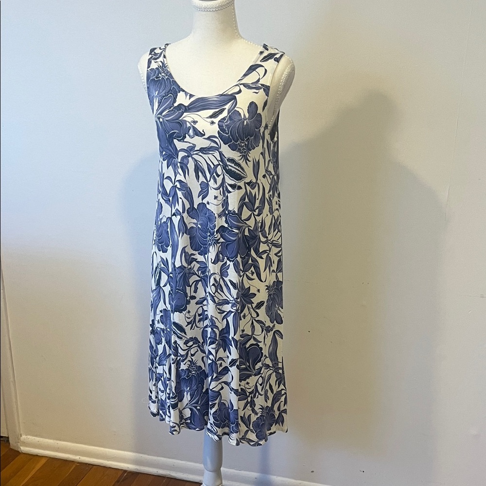 Philosophy White Midi Dress with Blue Floral Print. Womens Size small.